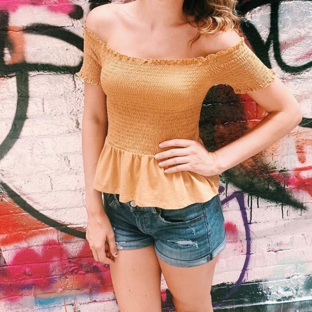 American Eagle top
